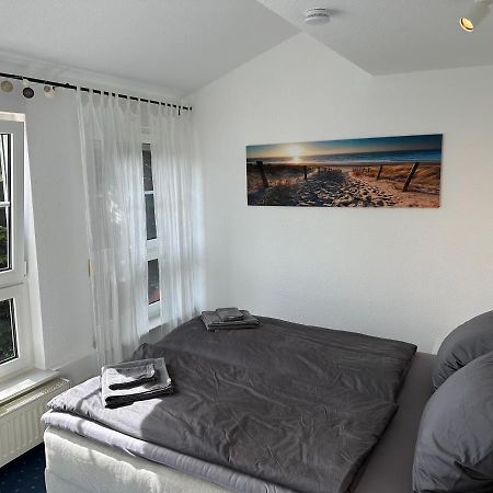 Ruhige, Kleine Ferienwohnung Schortens Luaran gambar