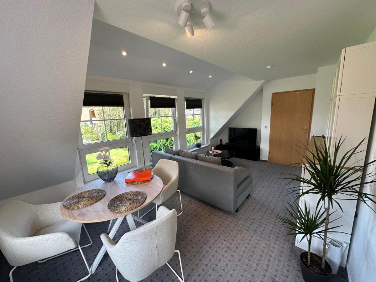 Ruhige, Kleine Ferienwohnung Schortens Luaran gambar